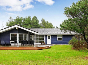 Five-Bedroom Holiday home in Blåvand 4